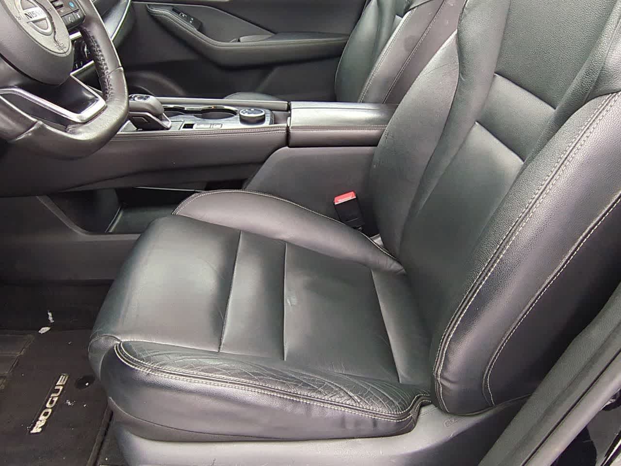 Thumbnail: 2021 Nissan Rogue - 16