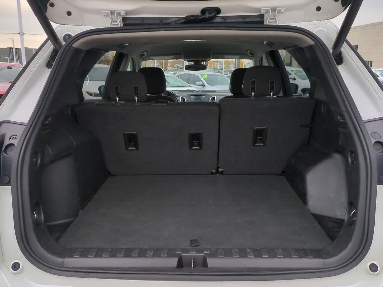 Thumbnail: 2018 Chevrolet Equinox - 31