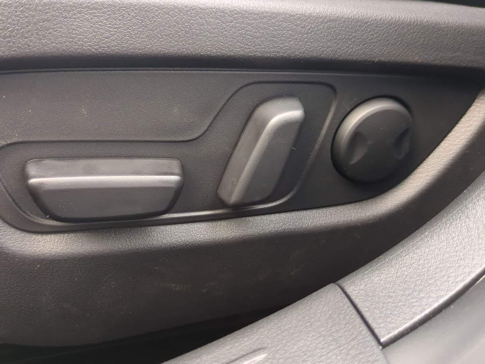 Thumbnail: 2026 Mazda CX-50 - 16