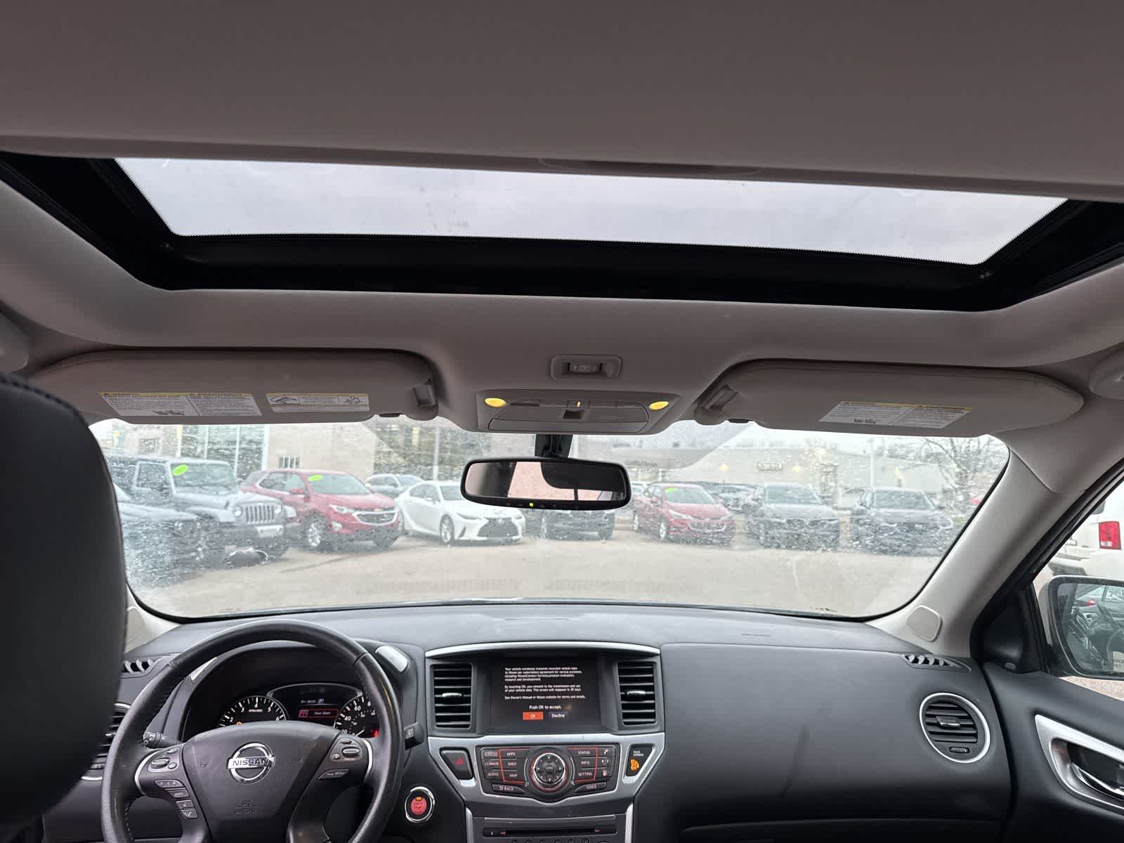 Thumbnail: 2018 Nissan Pathfinder - 19