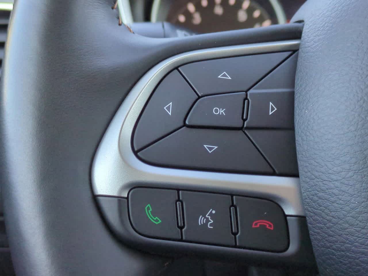 Thumbnail: 2018 Jeep Compass - 20