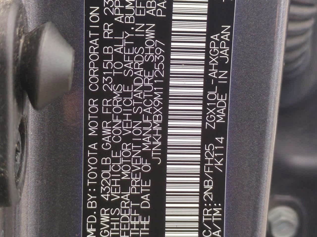 Thumbnail: 2021 Toyota C-HR - 33