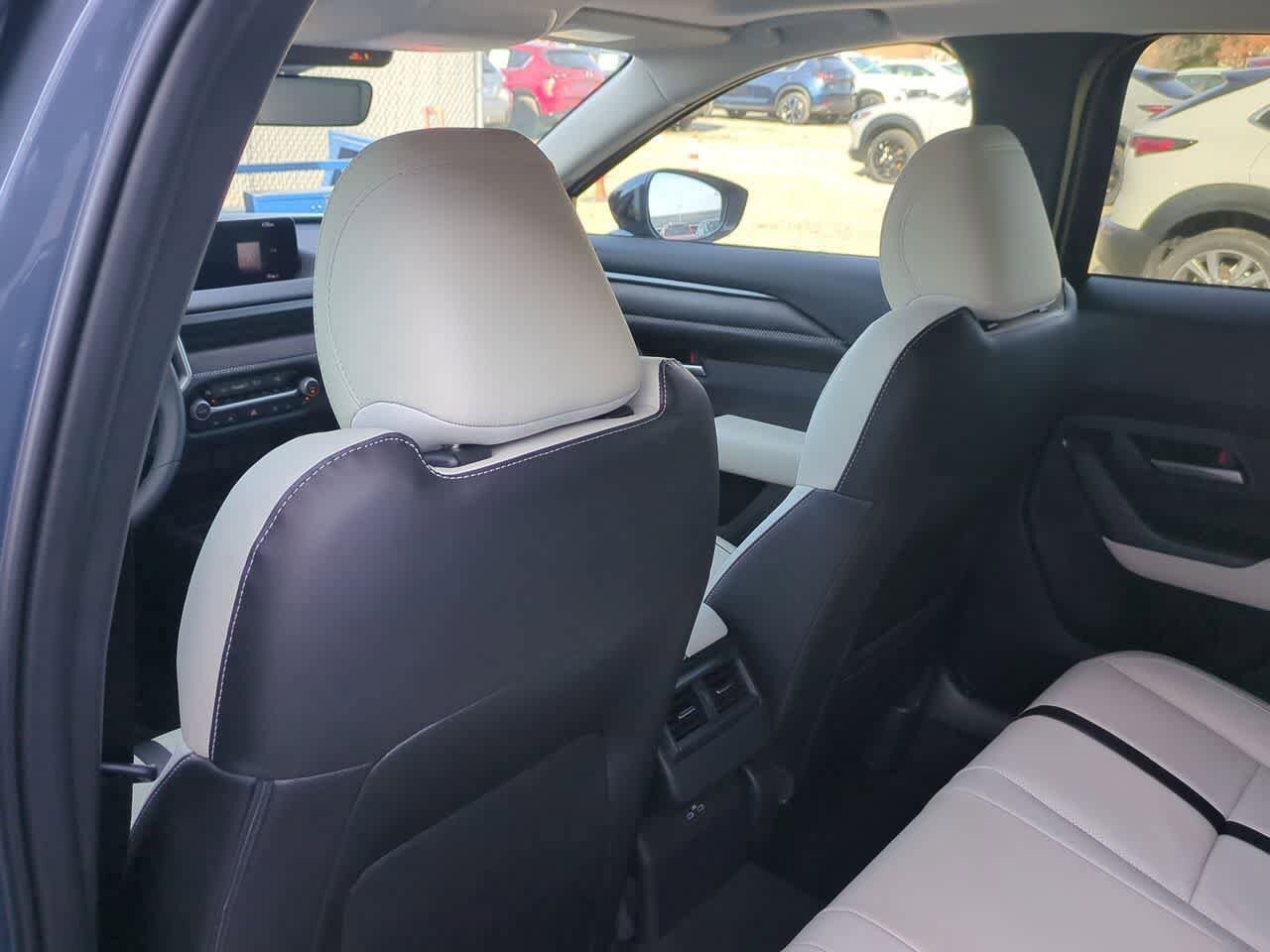 Thumbnail: 2026 Mazda CX-50 - 17