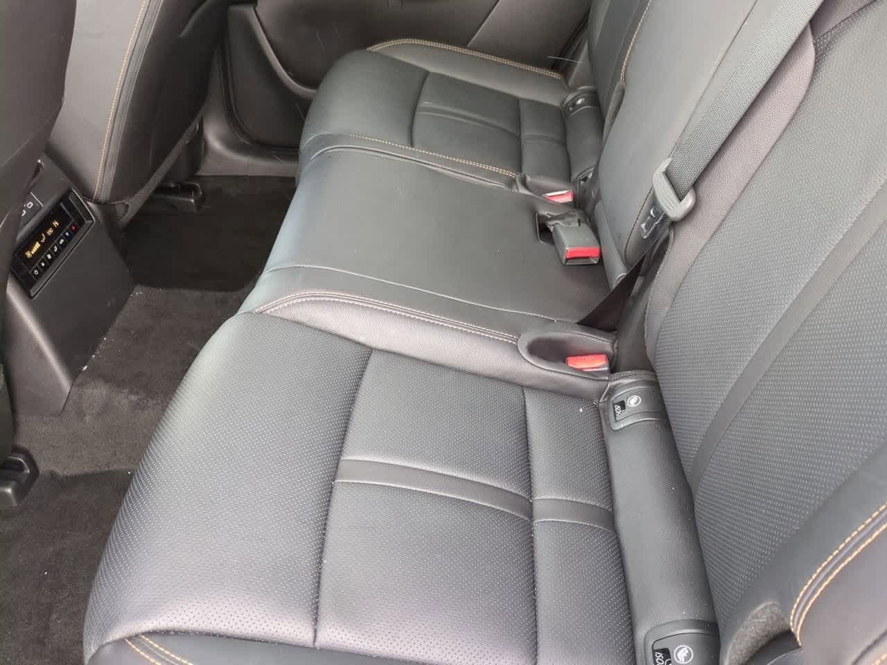 Thumbnail: 2025 Mazda CX-70 - 18