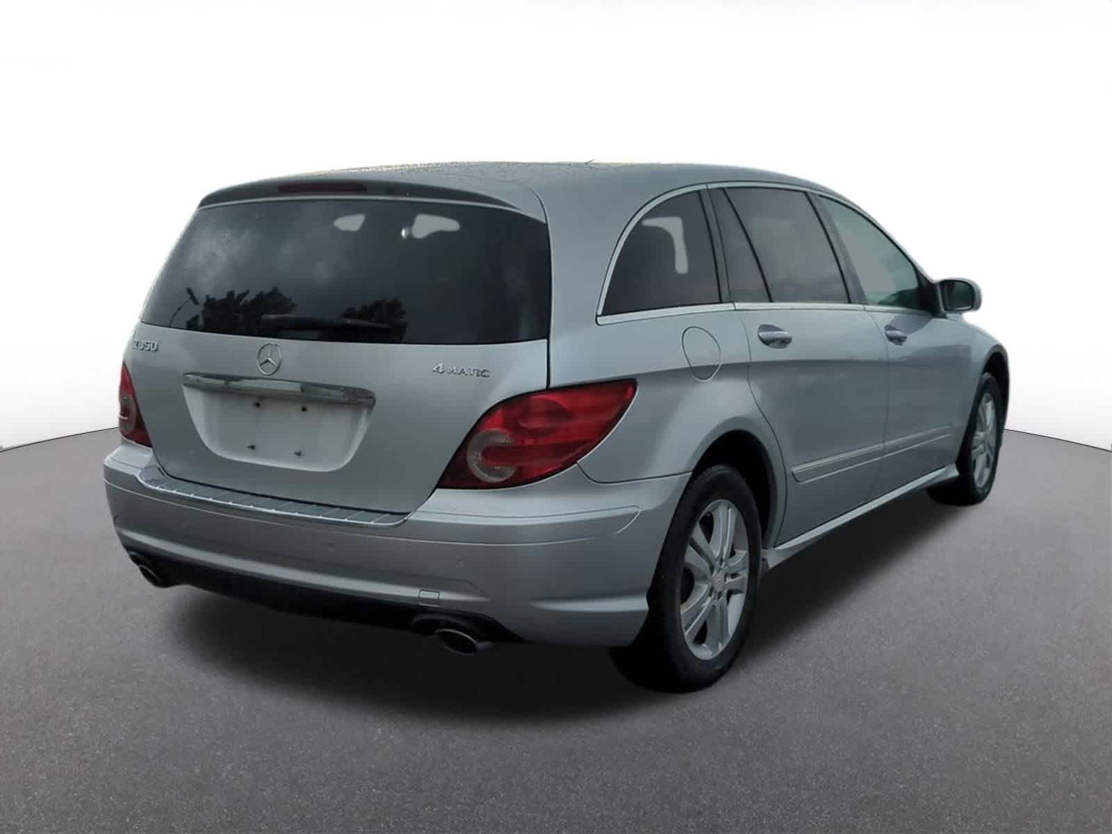 Thumbnail: 2008 Mercedes-Benz R-Class - 6