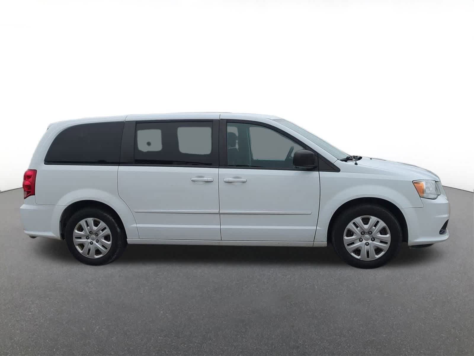 Thumbnail: 2016 Dodge Grand Caravan - 7