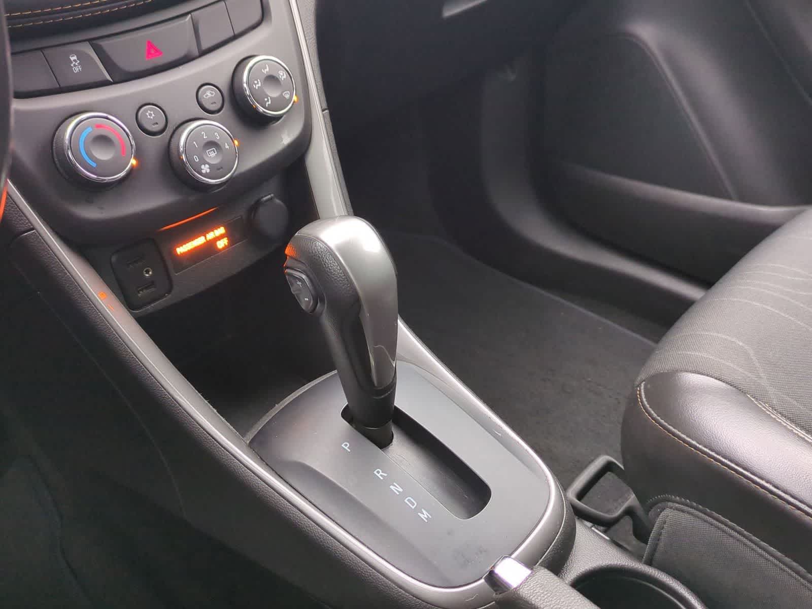 Thumbnail: 2022 Chevrolet Trax - 29