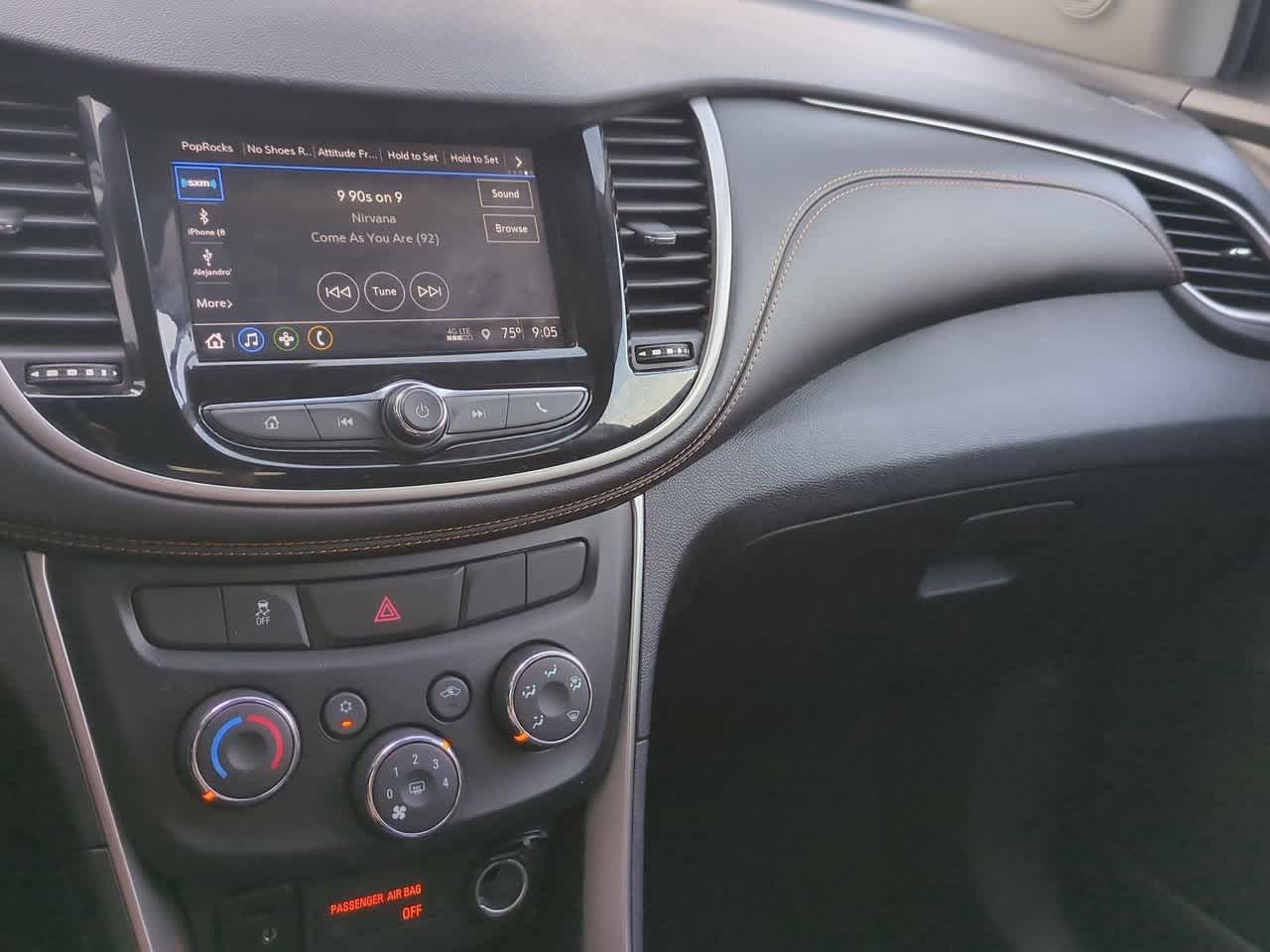 Thumbnail: 2018 Chevrolet Trax - 25