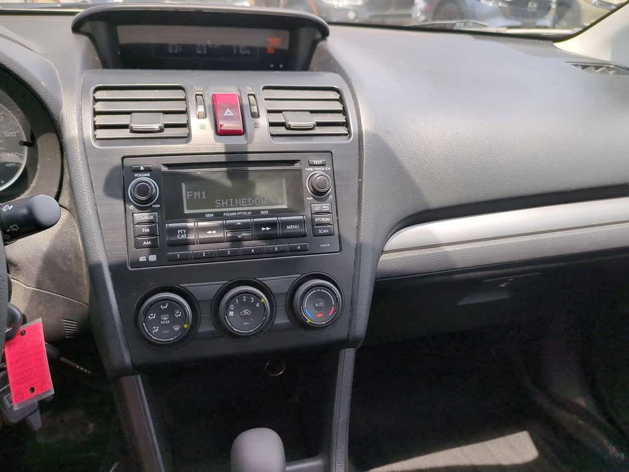 2013 Subaru XV Crosstrek Premium 28