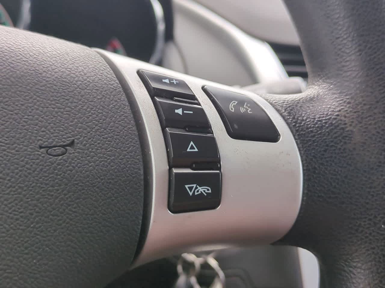 Thumbnail: 2012 Chevrolet Malibu - 22