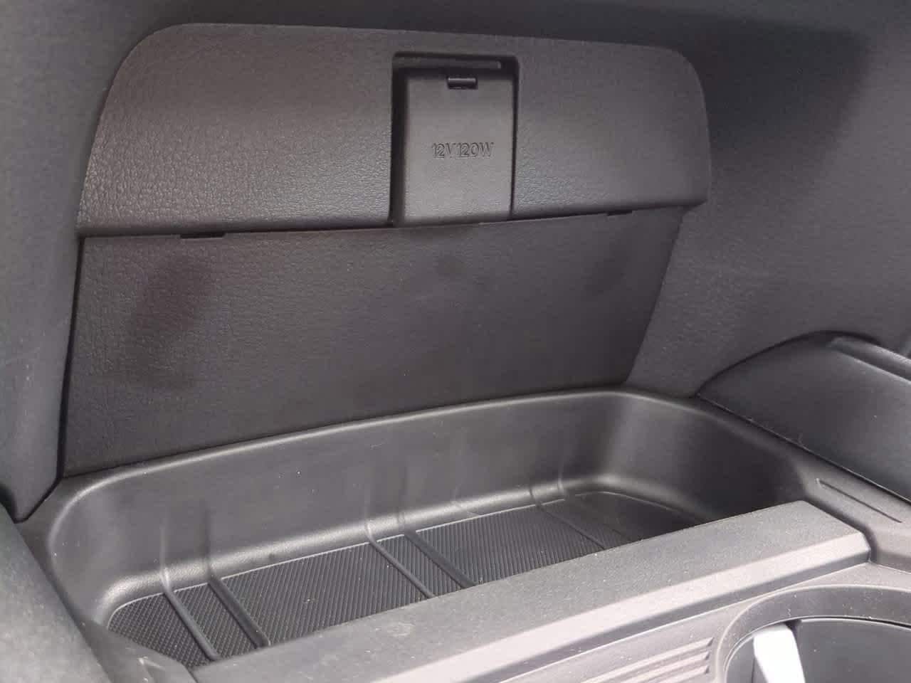 Thumbnail: 2025 Mazda CX-50 - 30