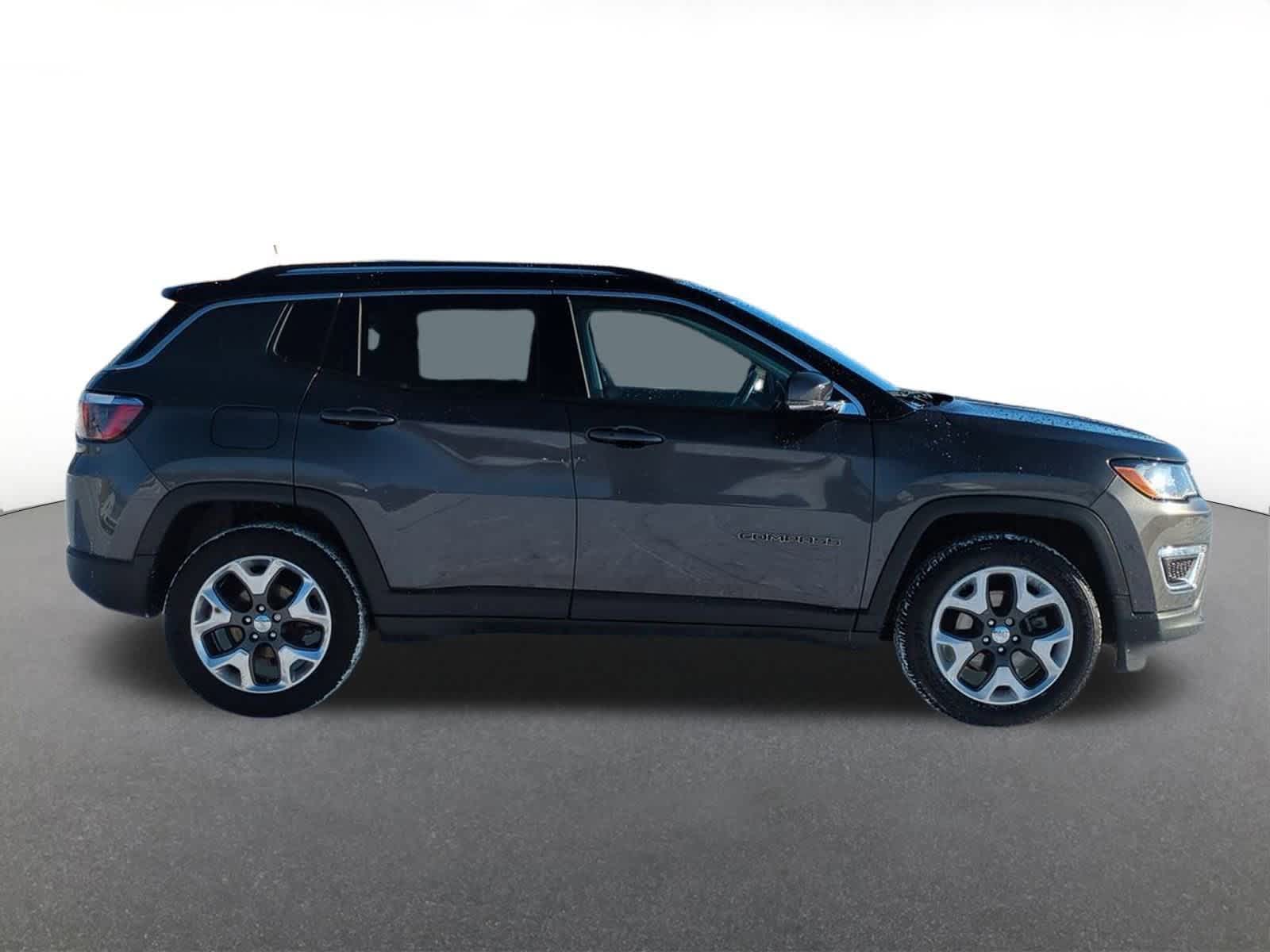 Thumbnail: 2018 Jeep Compass - 4