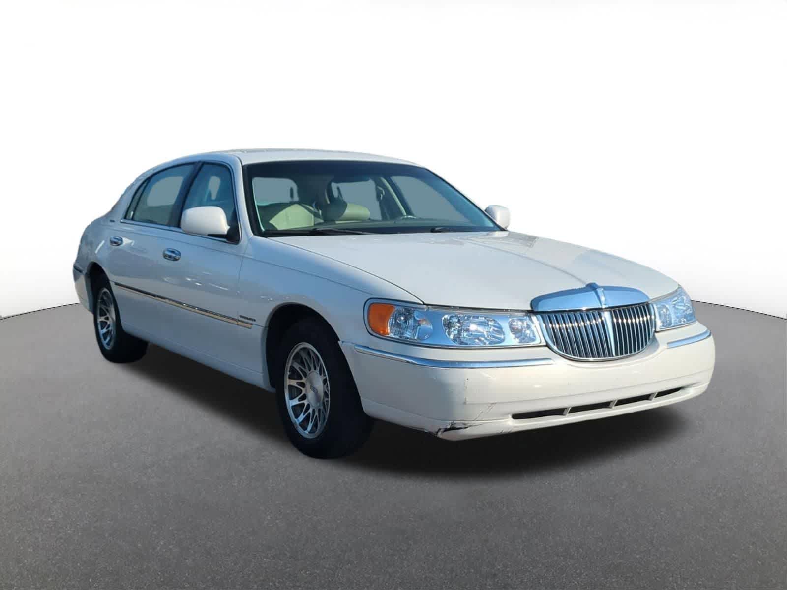 Thumbnail: 2000 Lincoln Town Car - 8