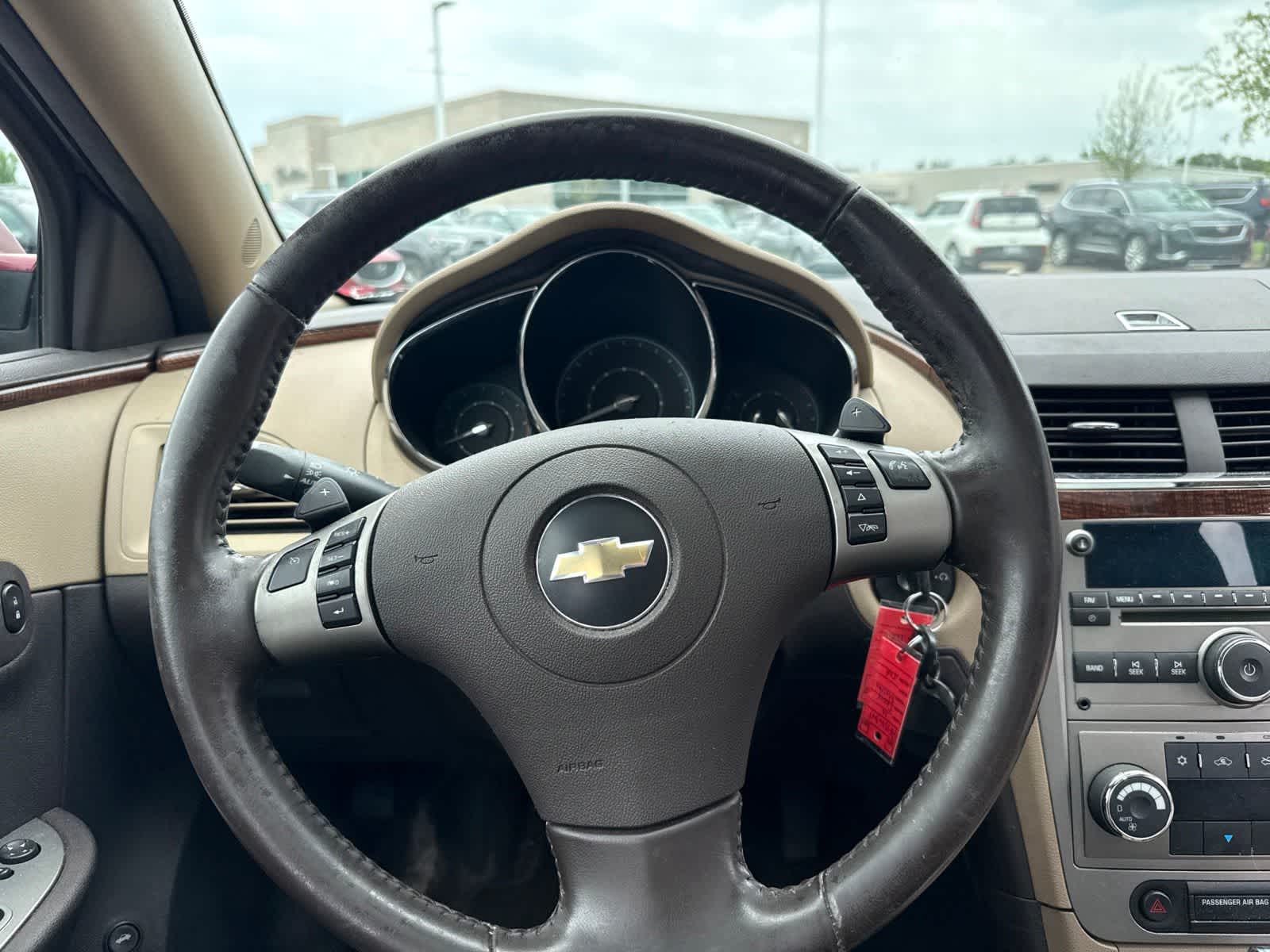 Thumbnail: 2010 Chevrolet Malibu - 20