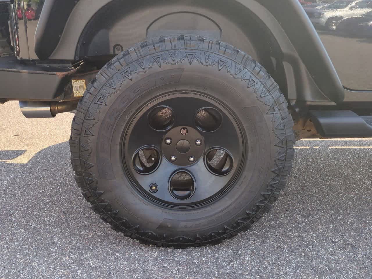 Thumbnail: 2014 Jeep Wrangler - 13