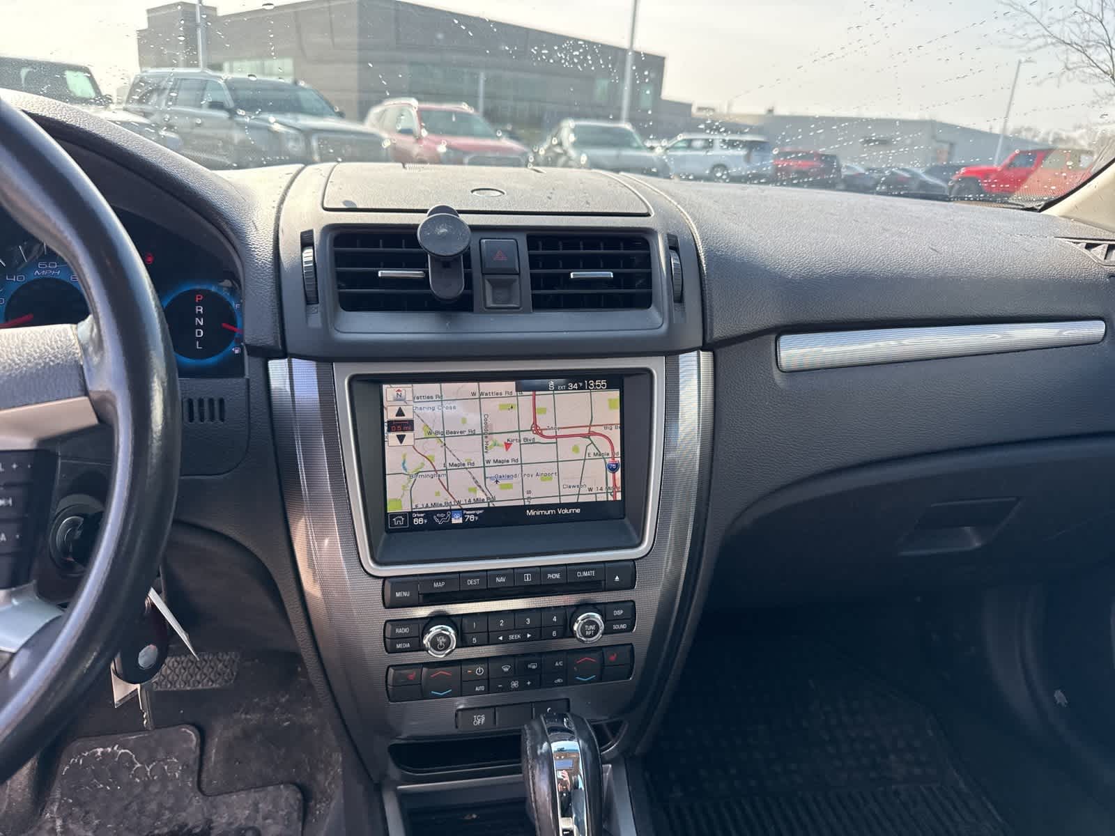 Thumbnail: 2011 Ford Fusion - 20