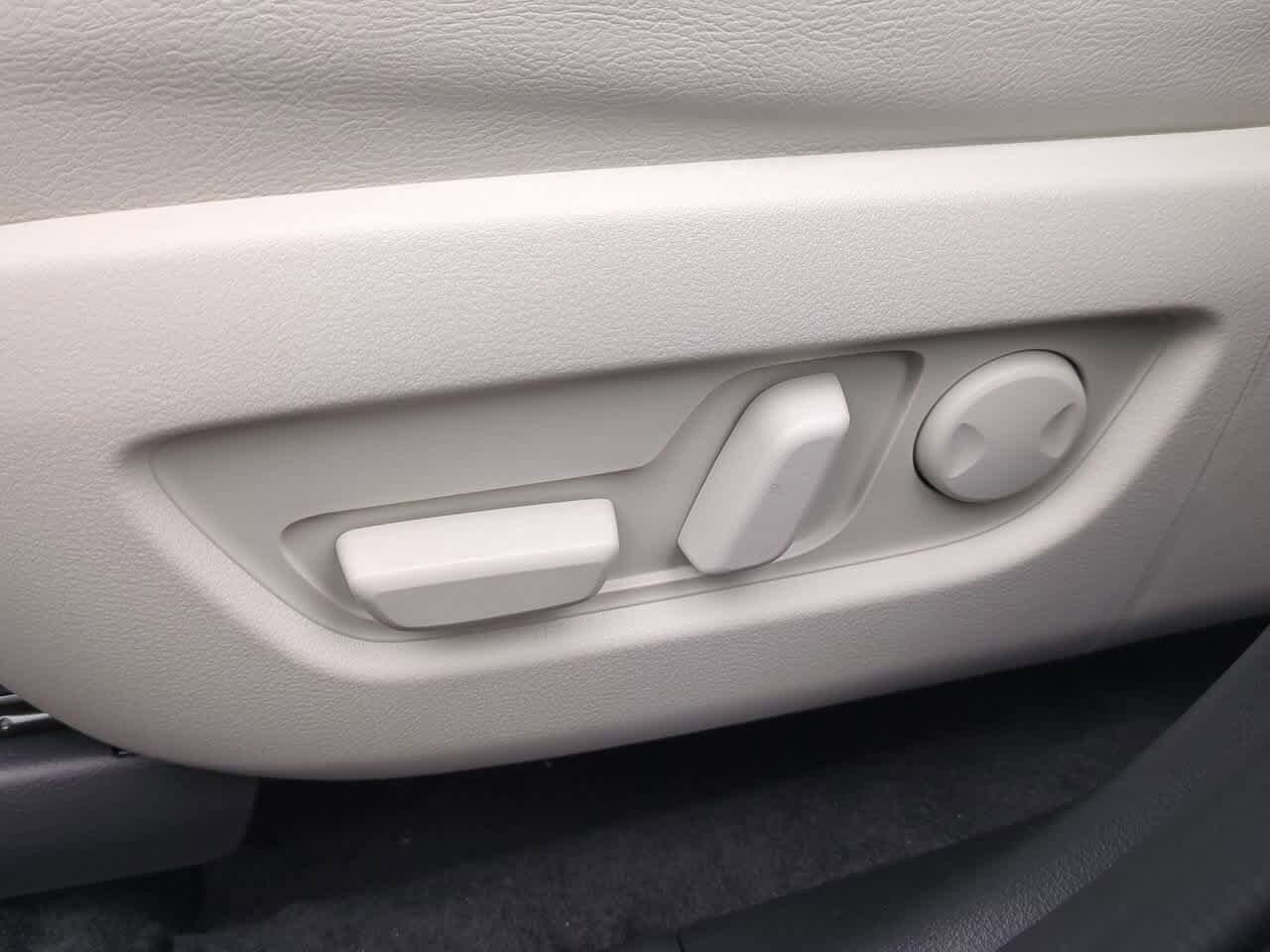 Thumbnail: 2026 Mazda CX-90 - 16