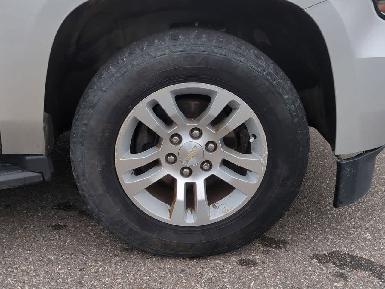 Thumbnail: 2019 Chevrolet Suburban - 13