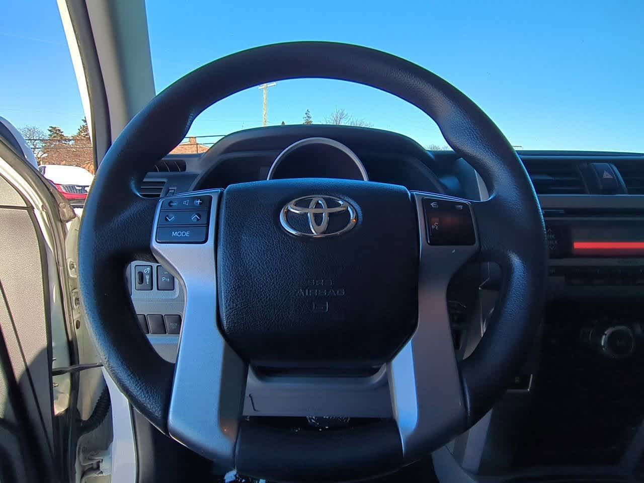 Thumbnail: 2013 Toyota 4Runner - 22