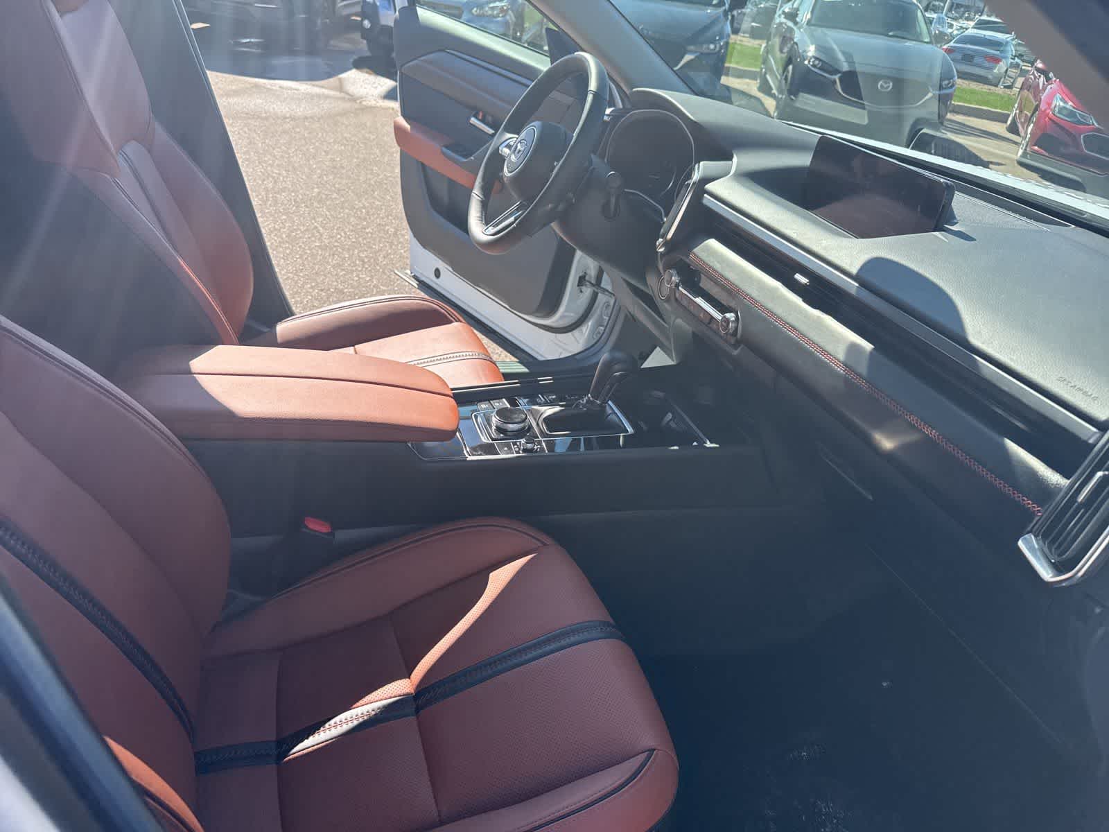 Thumbnail: 2025 Mazda CX-50 - 27