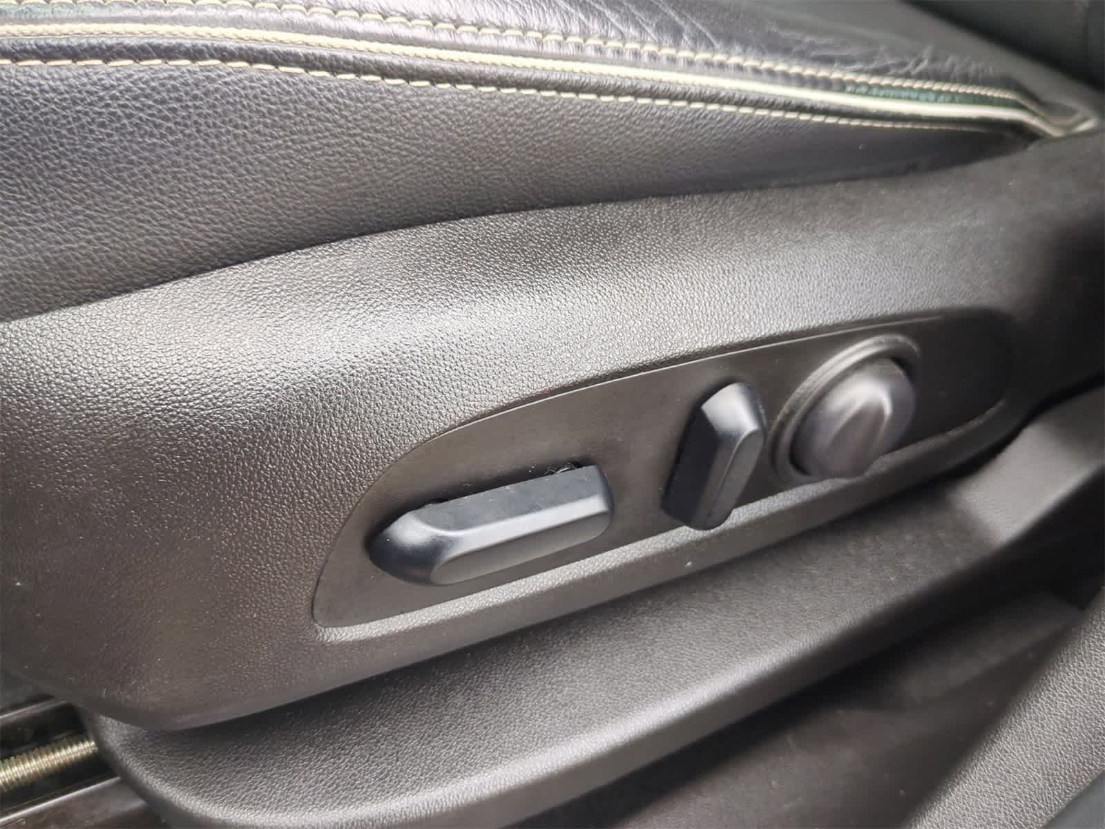 Thumbnail: 2018 GMC Terrain - 16