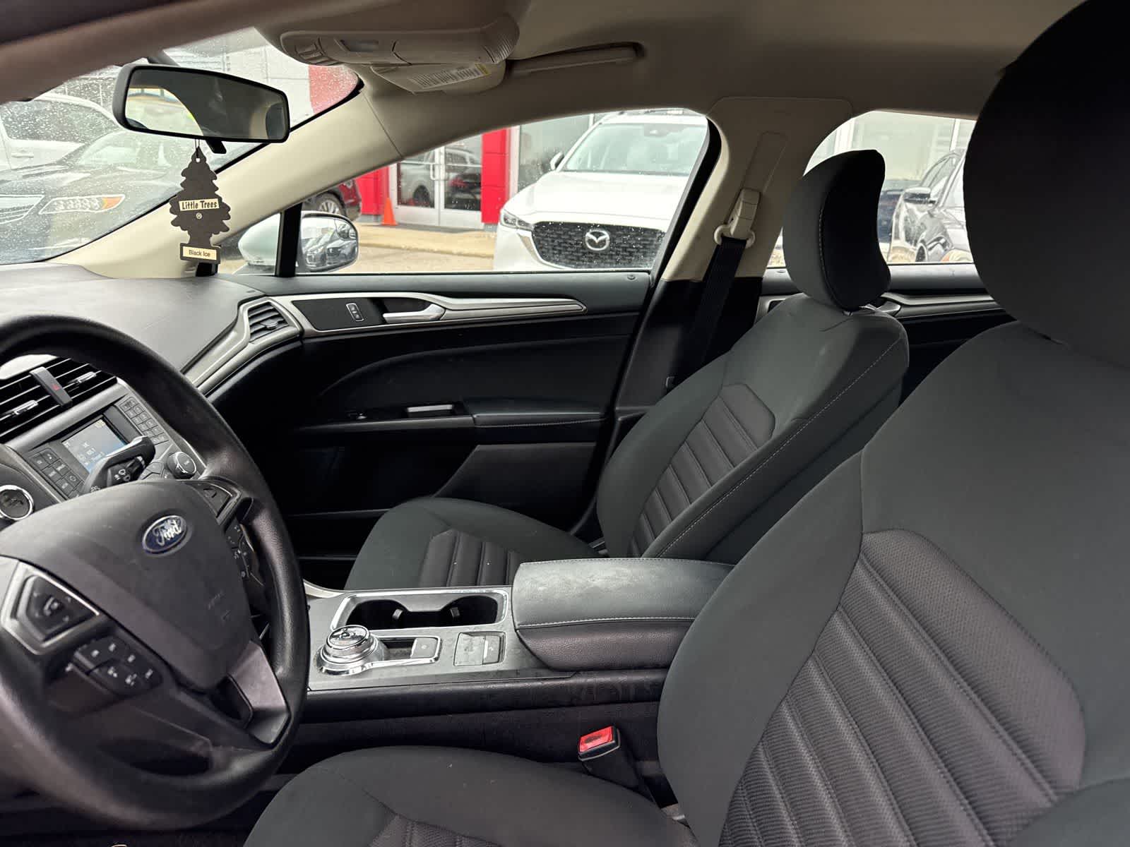 Thumbnail: 2017 Ford Fusion - 14