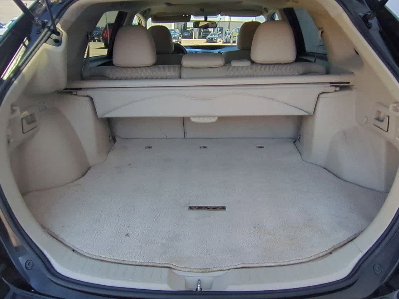 Thumbnail: 2011 Toyota Venza - 31