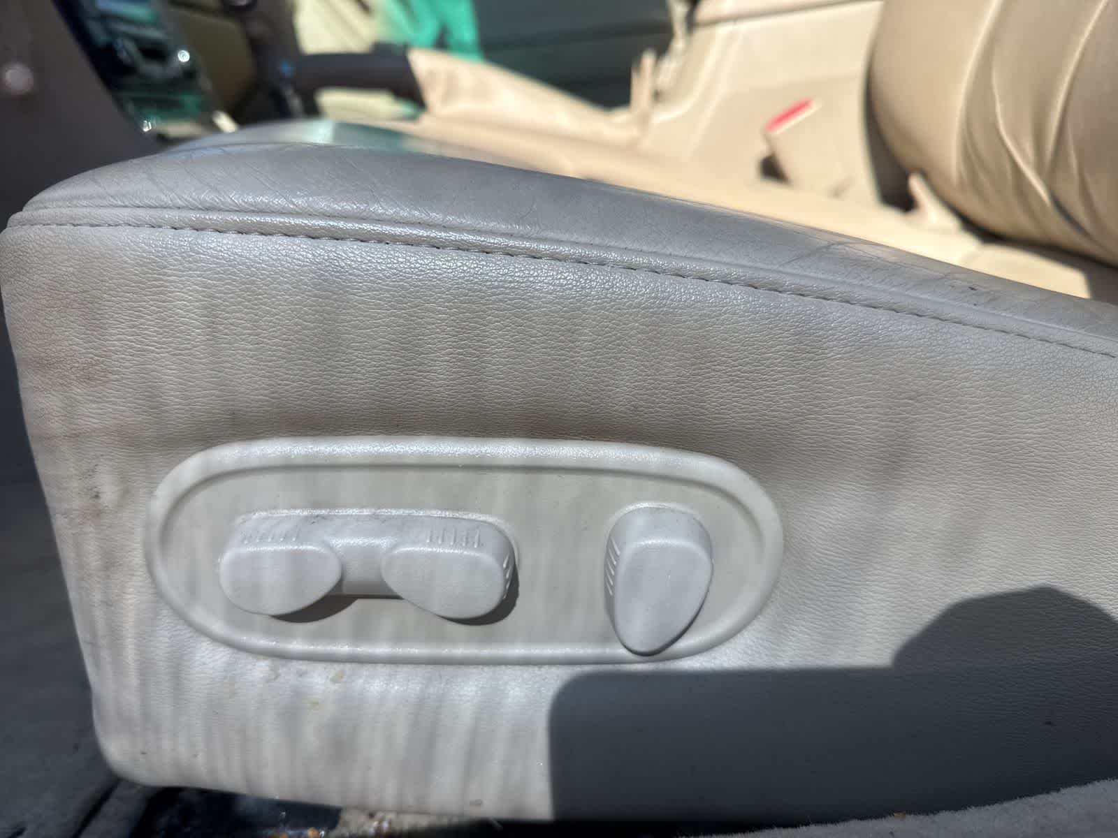 Thumbnail: 2002 Mazda Millenia - 16