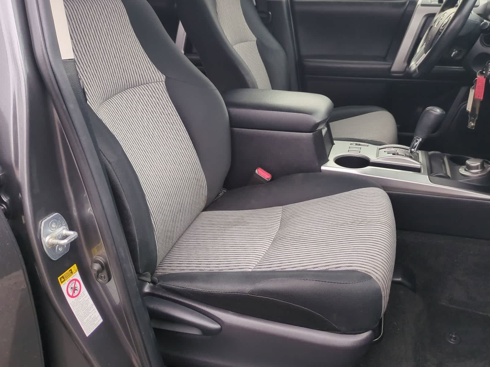 Thumbnail: 2014 Toyota 4Runner - 20