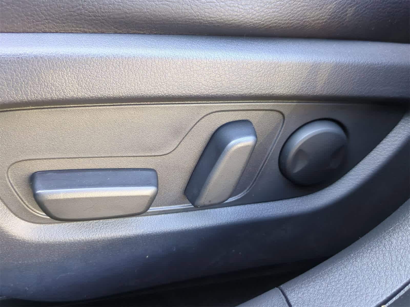 Thumbnail: 2026 Mazda CX-50 - 16