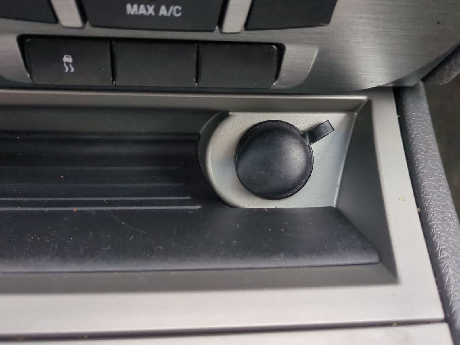 Thumbnail: 2010 Ford Fusion - 28