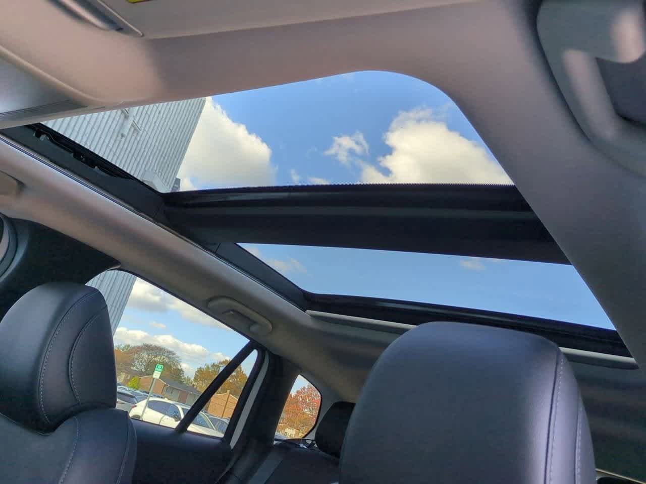 Thumbnail: 2026 Mazda CX-50 - 17