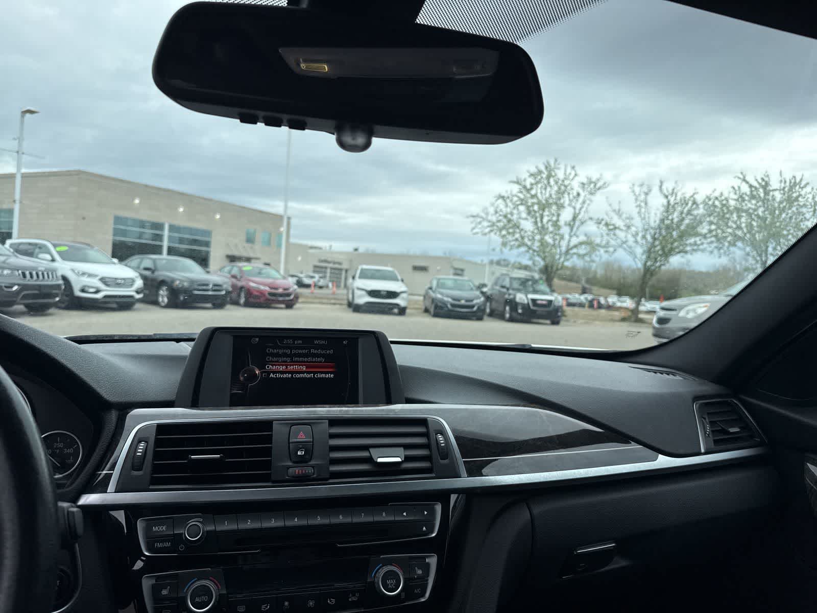 Thumbnail: 2017 BMW 3 Series - 22