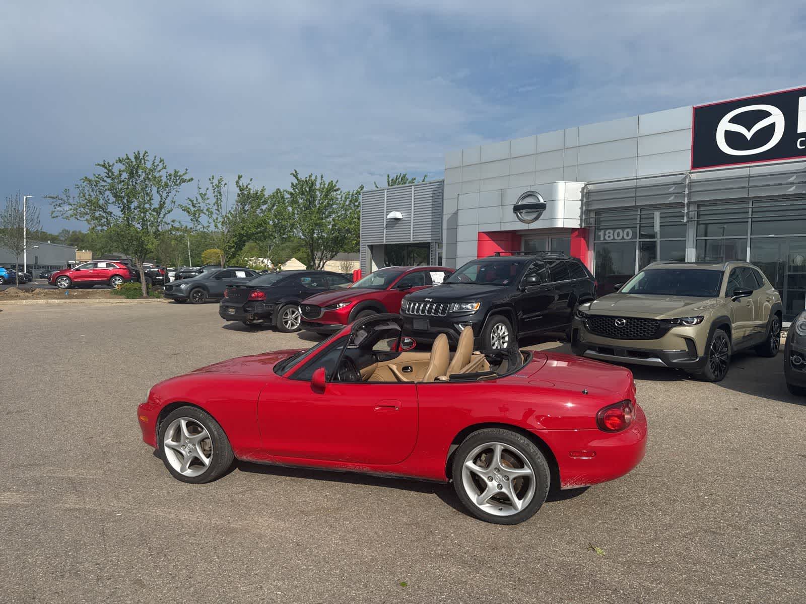 Thumbnail: 2001 Mazda MX-5 Miata - 19