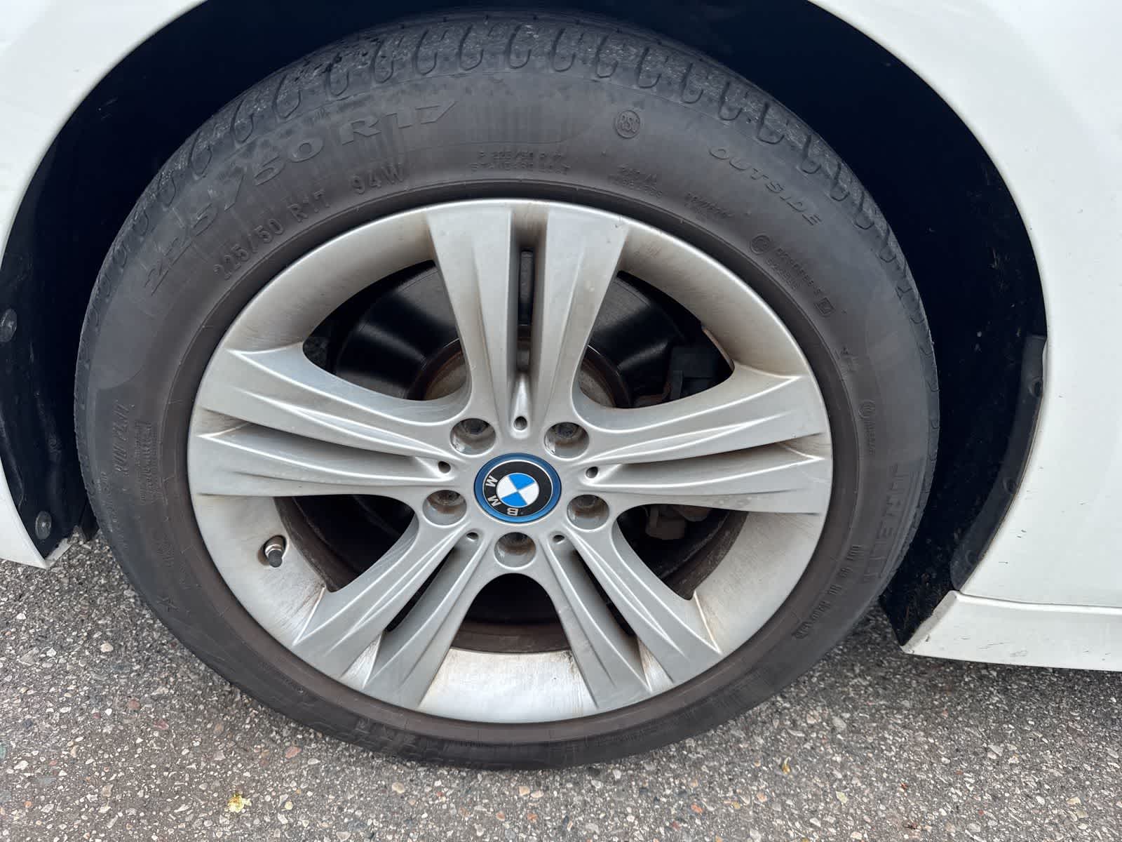 Thumbnail: 2017 BMW 3 Series - 9