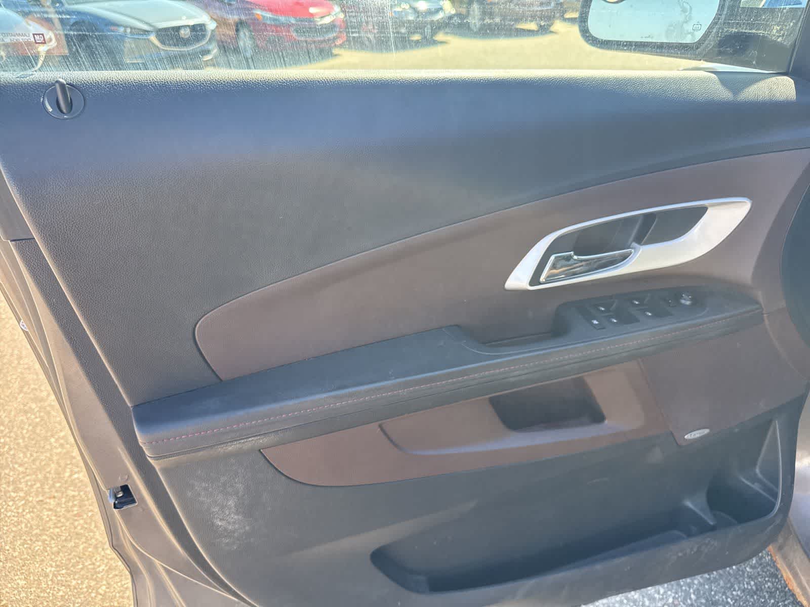 Thumbnail: 2011 Chevrolet Equinox - 15