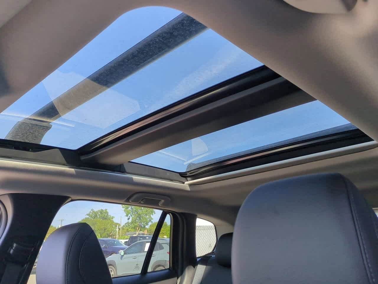 Thumbnail: 2025 Mazda CX-50 - 17