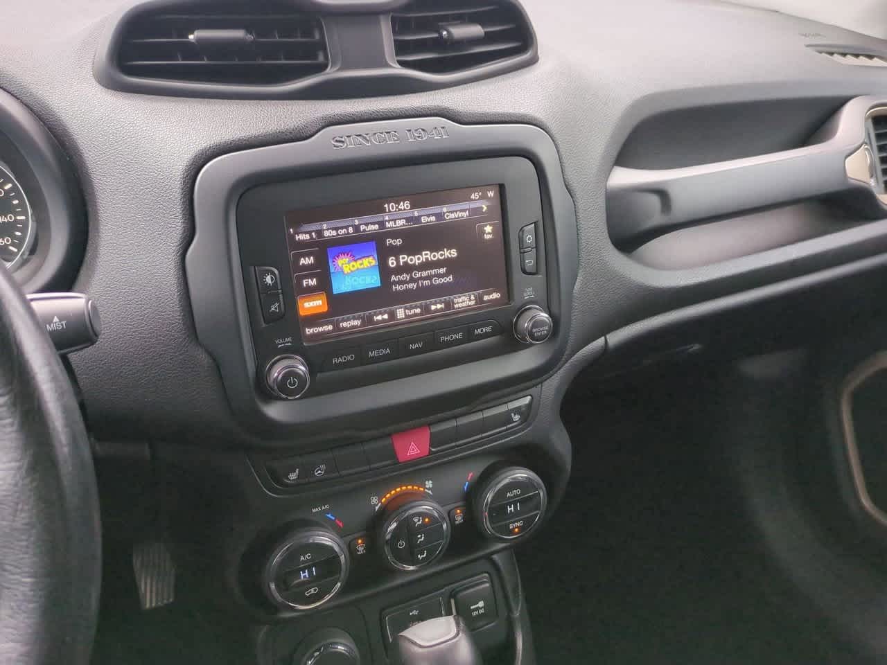 Thumbnail: 2016 Jeep Renegade - 28