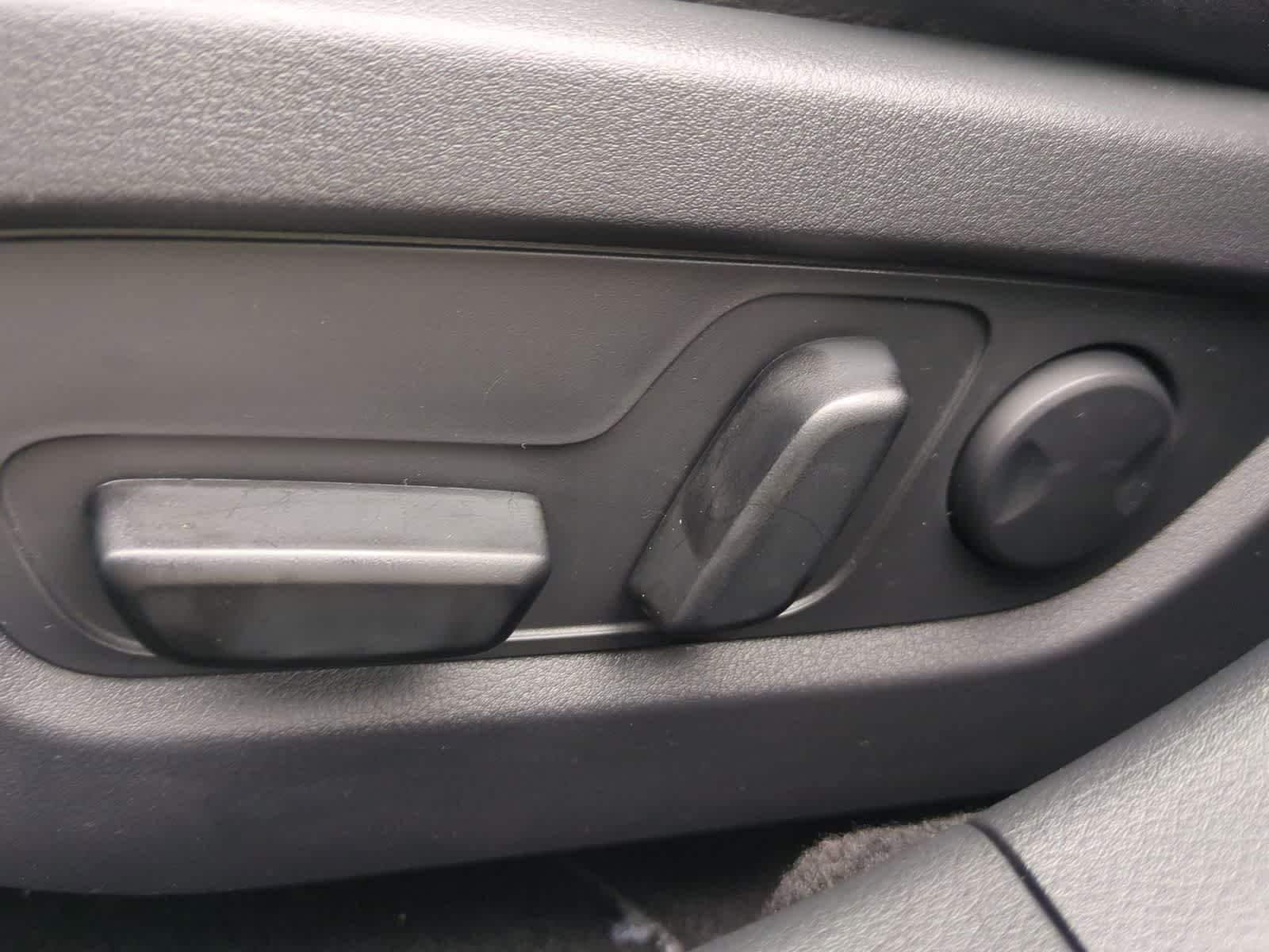 Thumbnail: 2026 Mazda CX-50 - 16