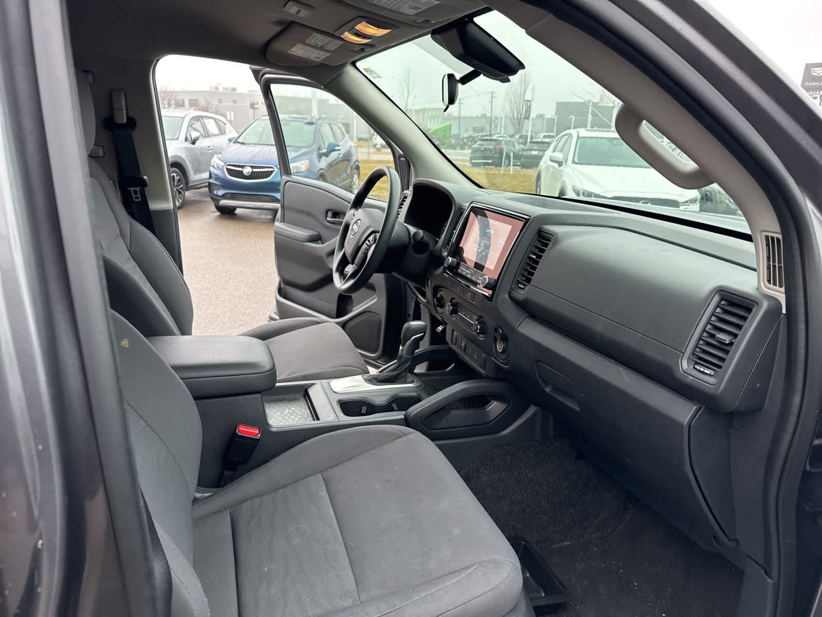 Thumbnail: 2022 Nissan Frontier - 25