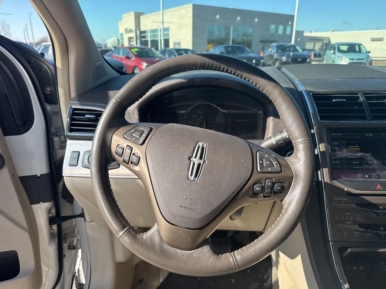 Thumbnail: 2011 Lincoln MKX - 19