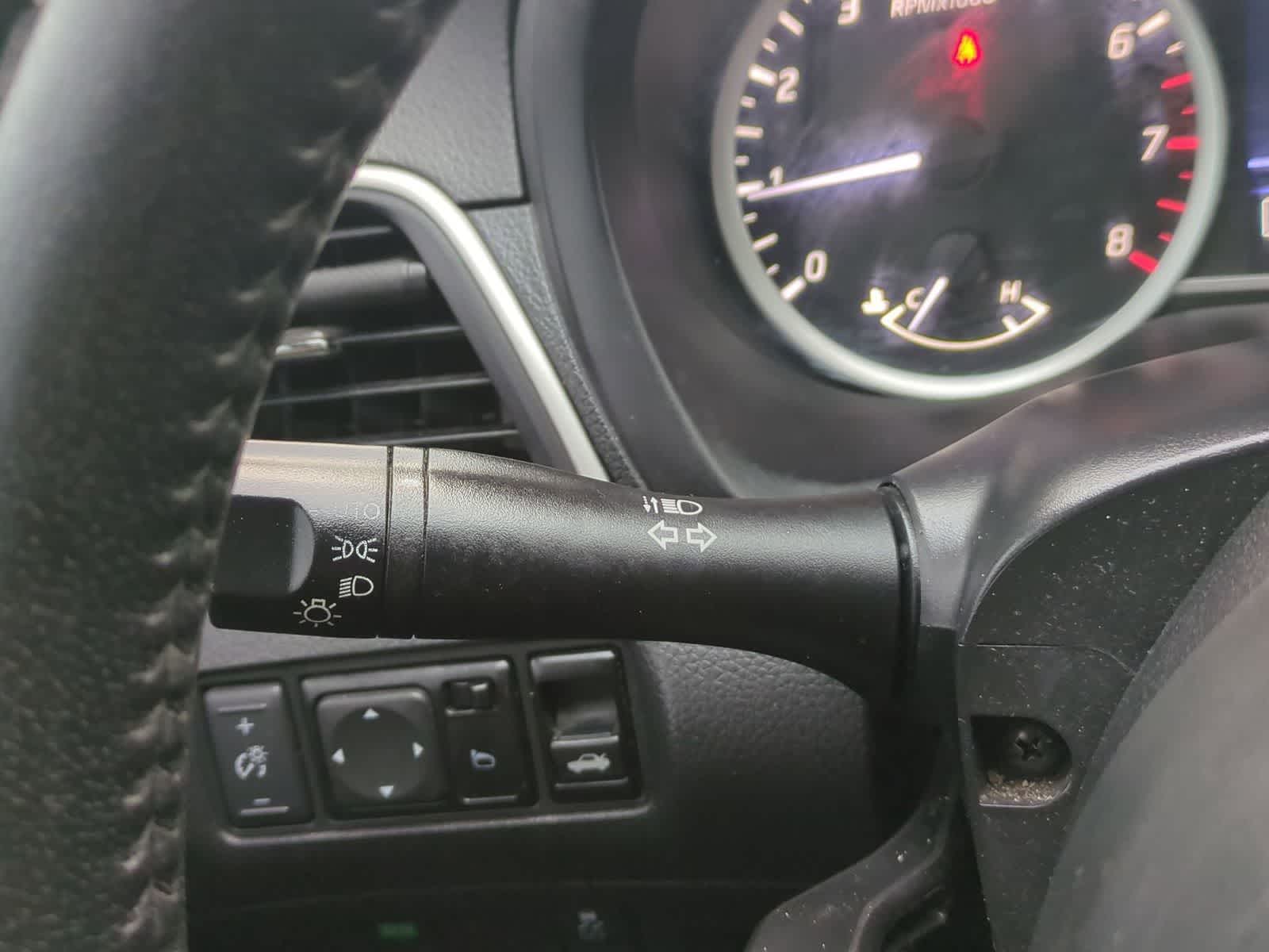 Thumbnail: 2019 Nissan Sentra - 25