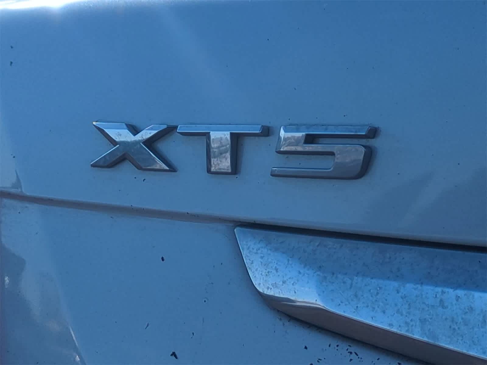 Thumbnail: 2017 Cadillac XT5 - 12