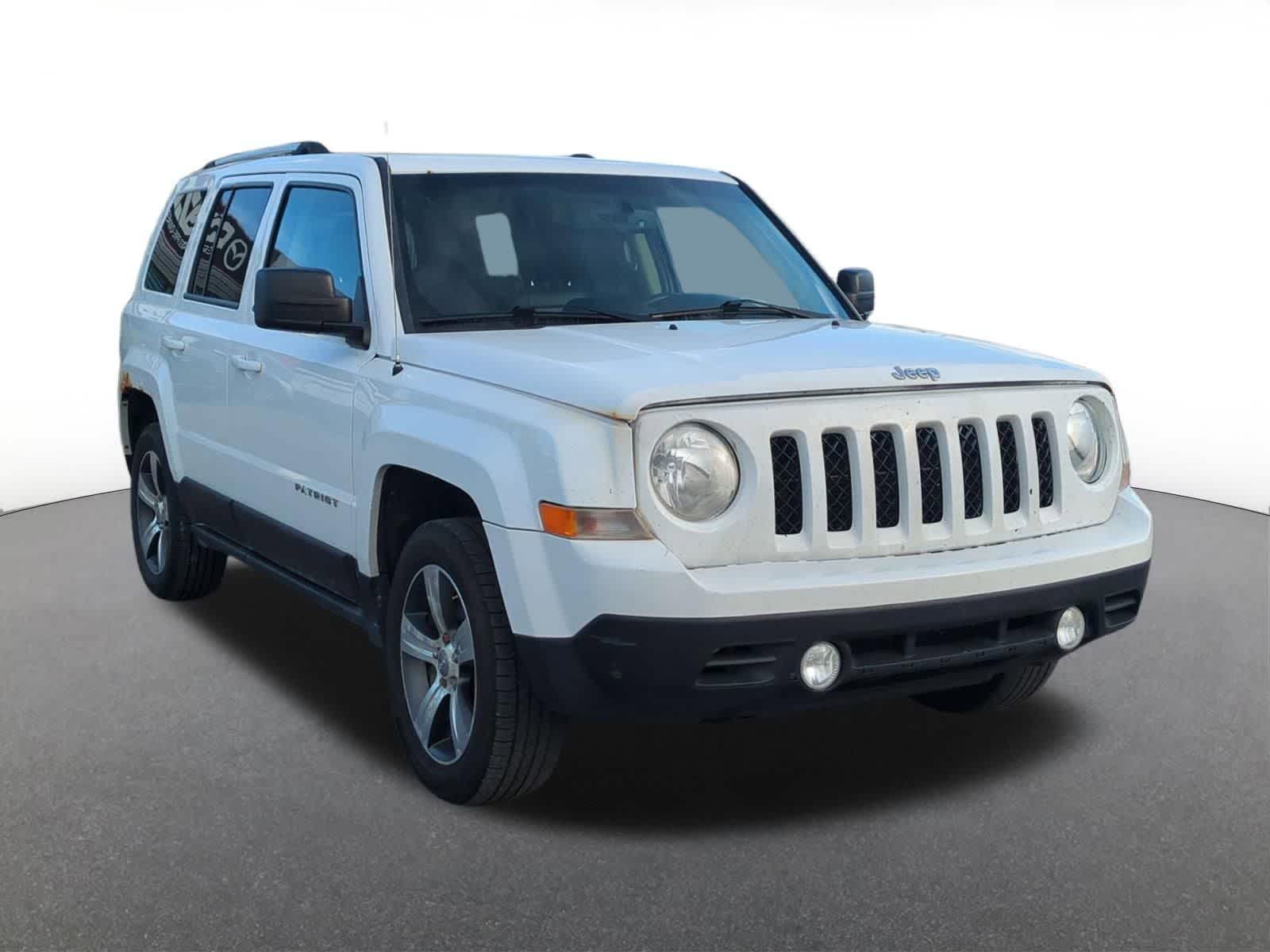 Thumbnail: 2016 Jeep Patriot - 8