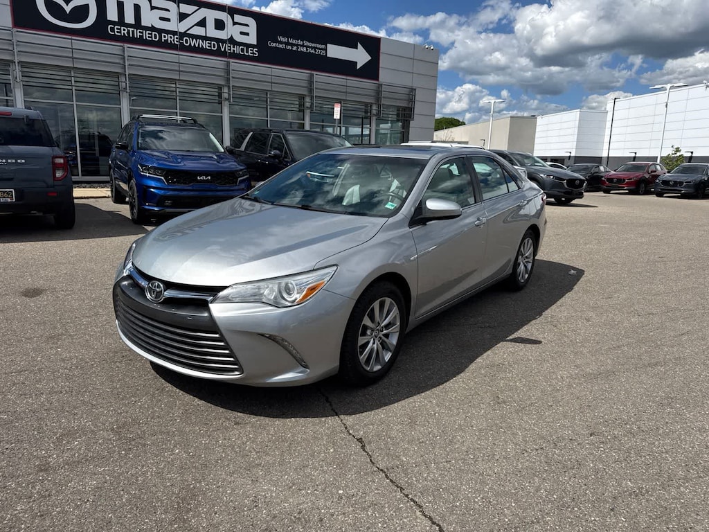 Used 2015 Toyota Camry XLE Sedan