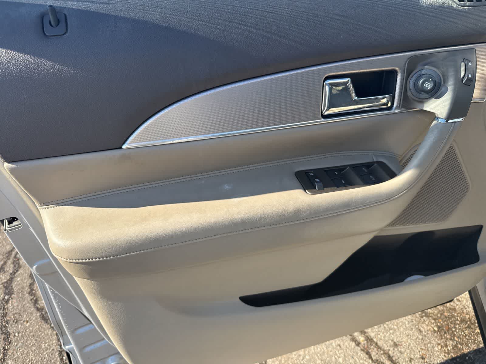 Thumbnail: 2011 Lincoln MKX - 15