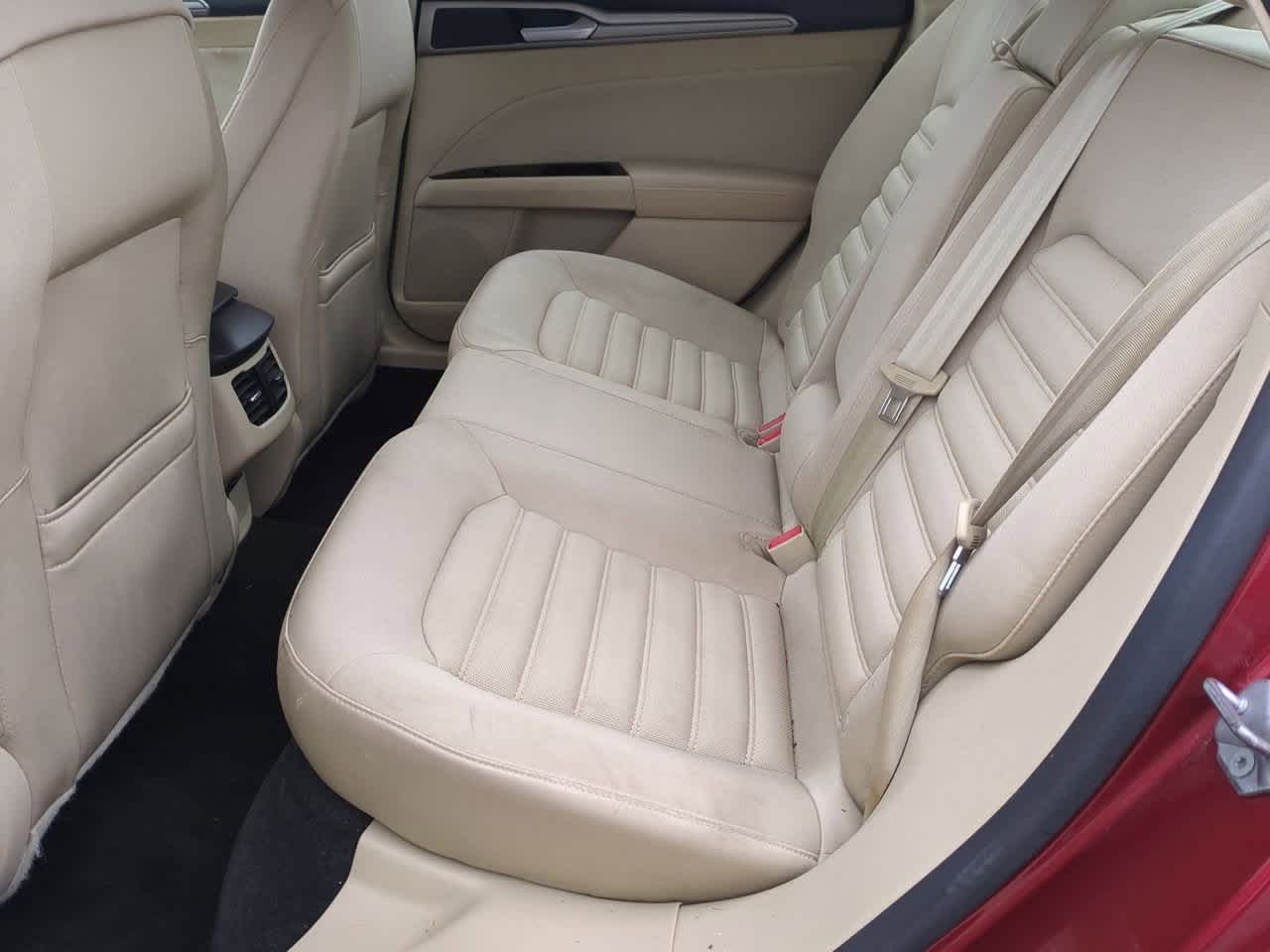 Thumbnail: 2014 Ford Fusion - 19