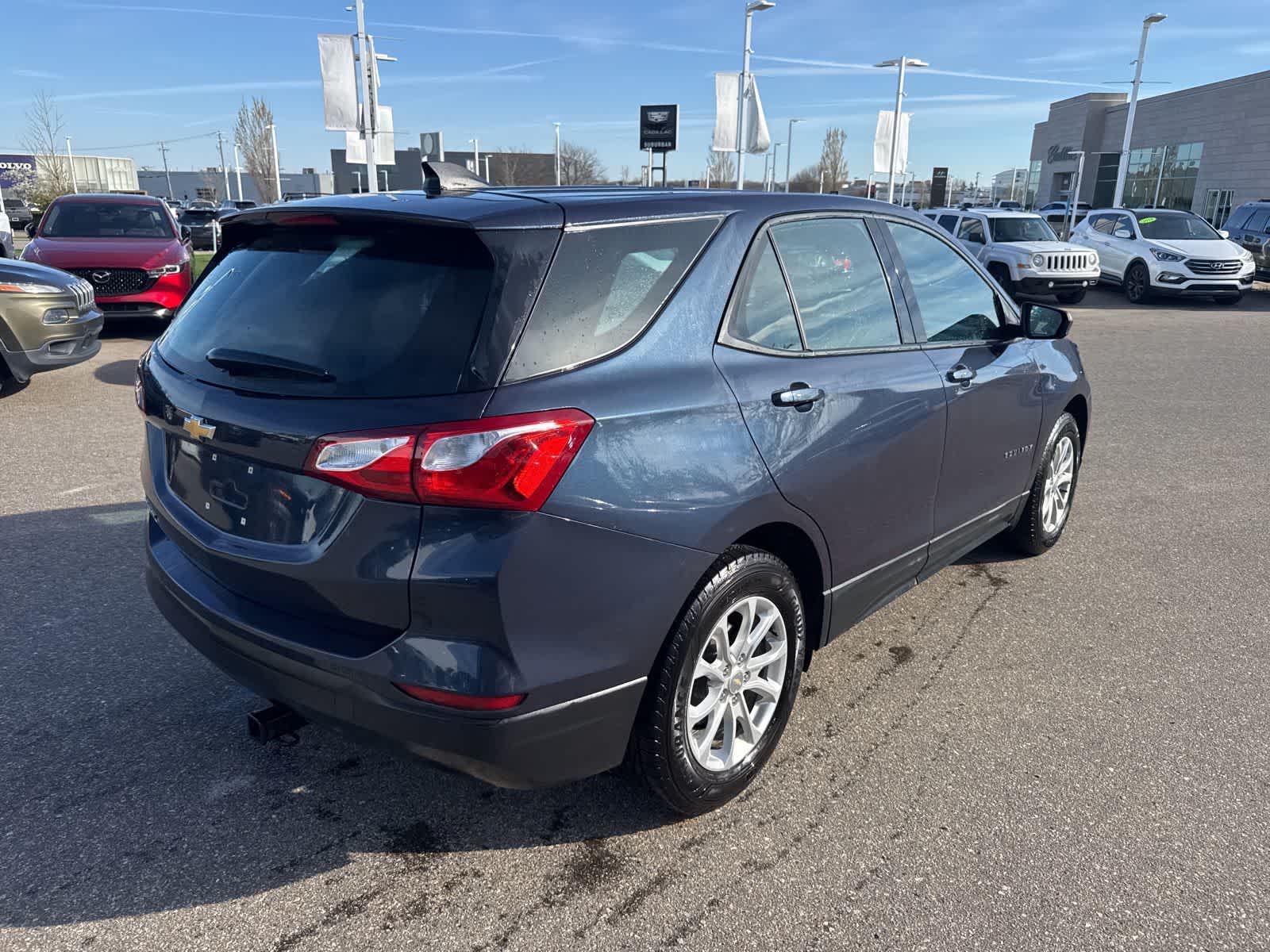 Thumbnail: 2019 Chevrolet Equinox - 5