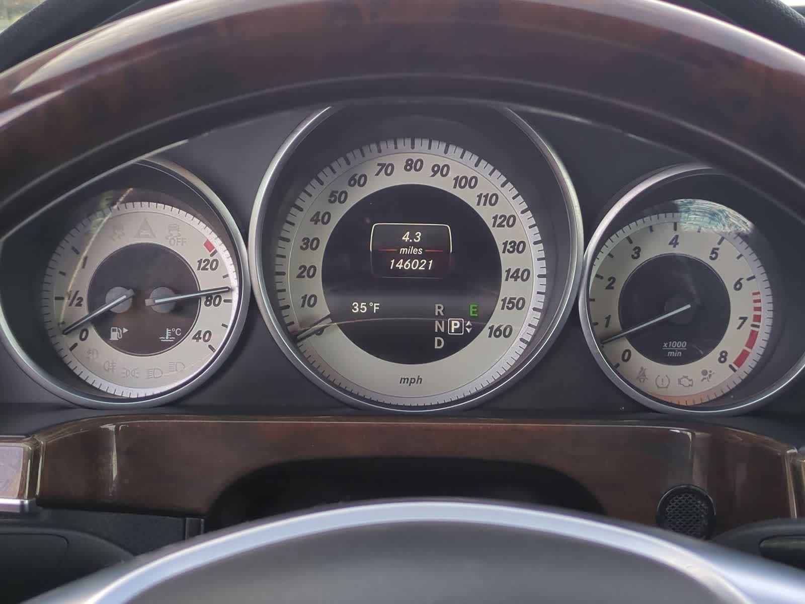 Thumbnail: 2014 Mercedes-Benz E-Class - 34