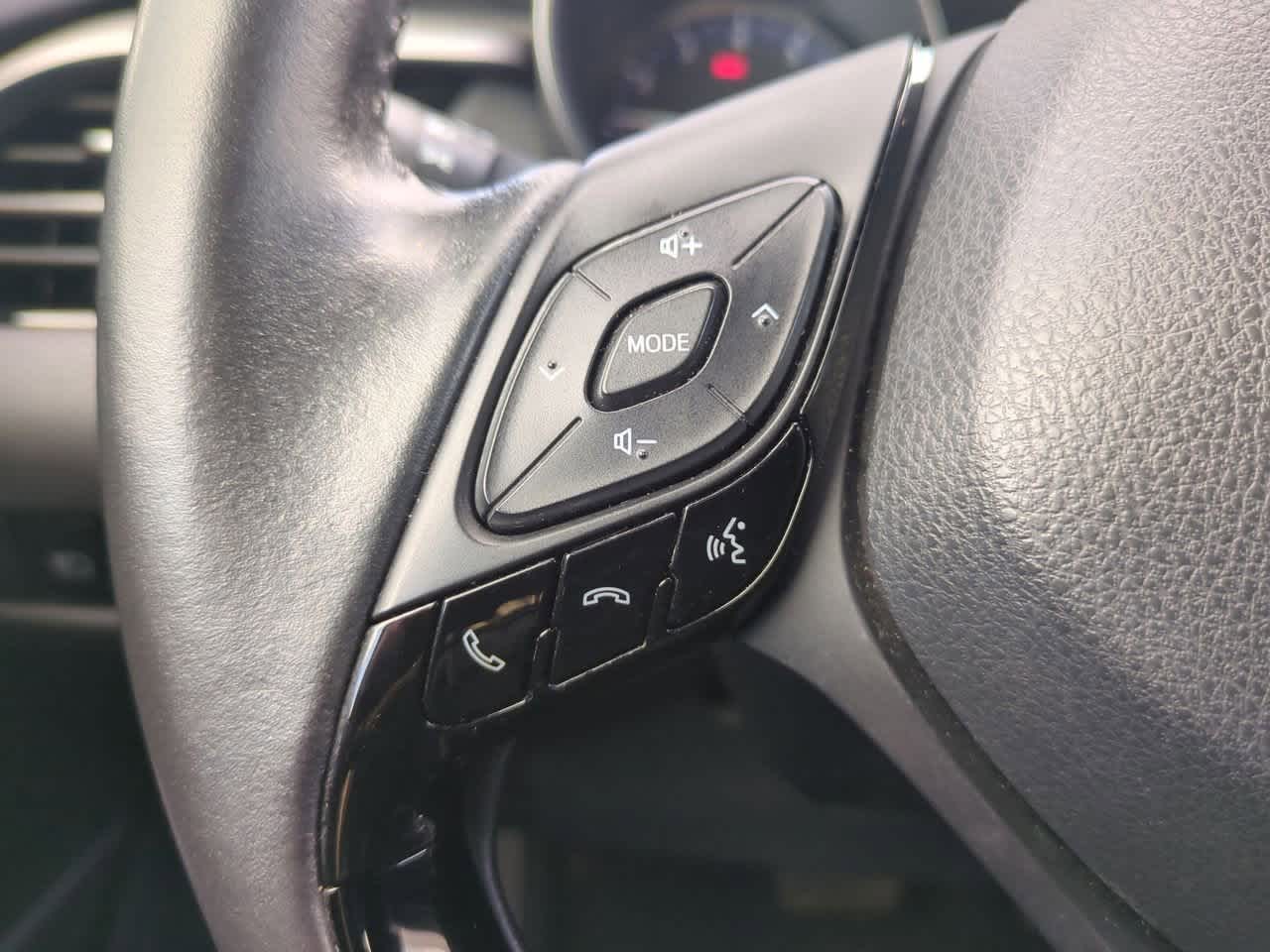 Thumbnail: 2021 Toyota C-HR - 22